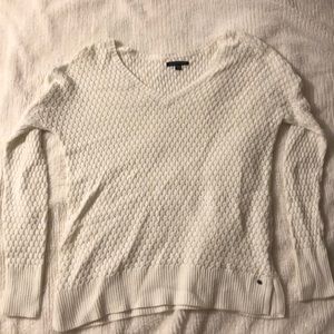 CREME V-NECK SWEATER